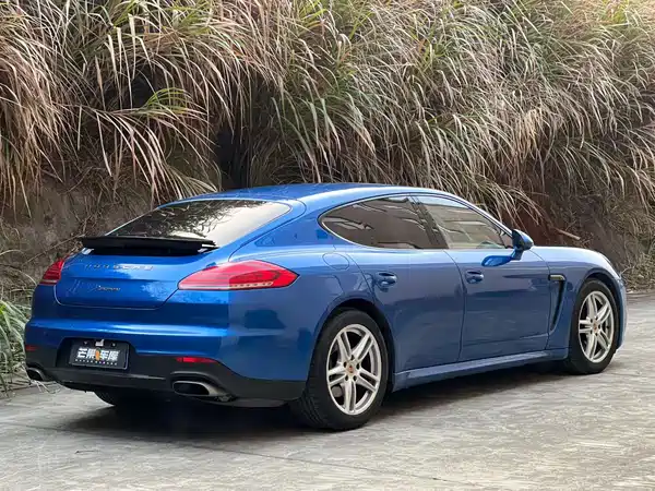 Porsche Panamera 2016
