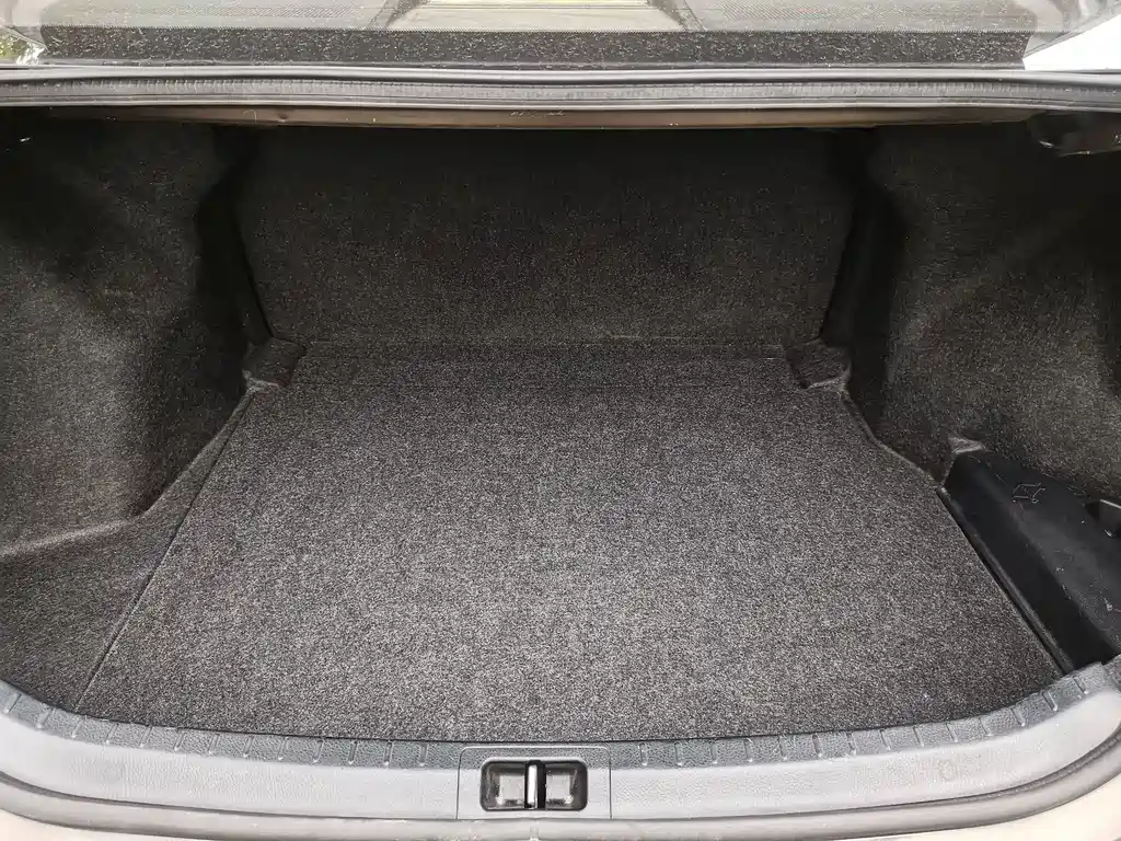 Toyota Corolla 2017 — фото 10