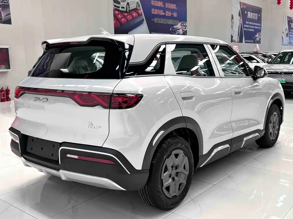 BYD Yuan UP 2025