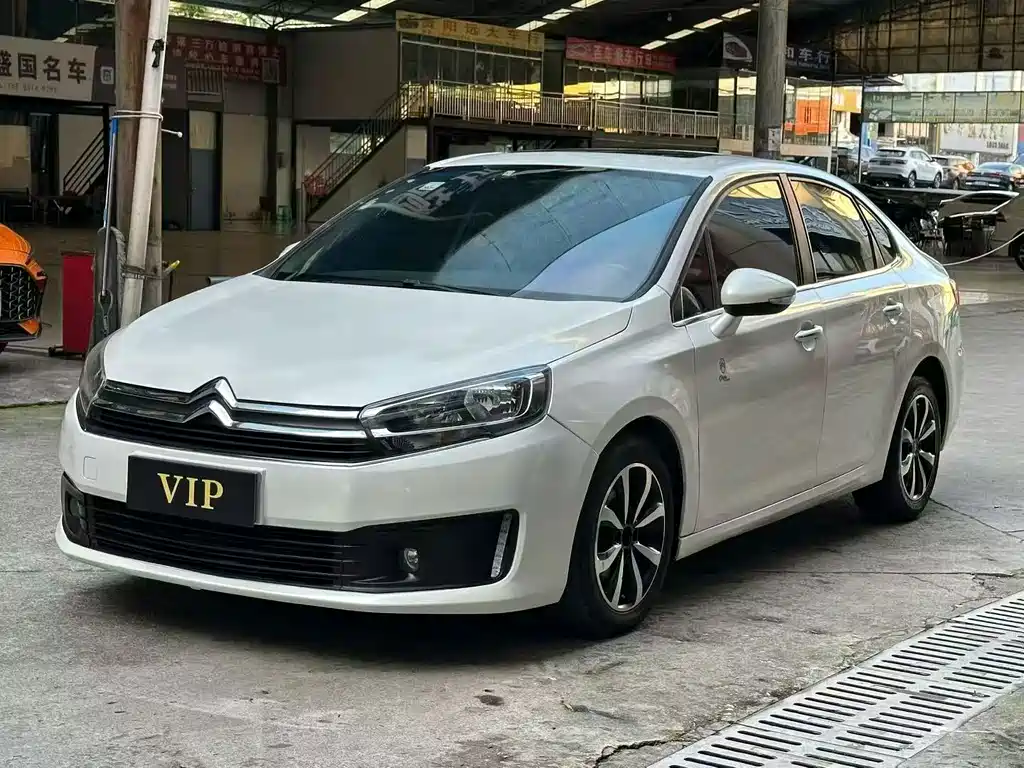 Citroën C4 Sega 2017 — фото 1