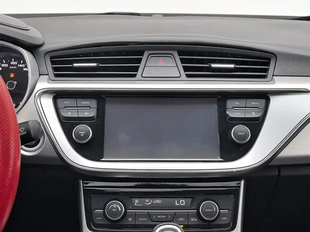 Geely Emgrand GL 2017 — фото 12