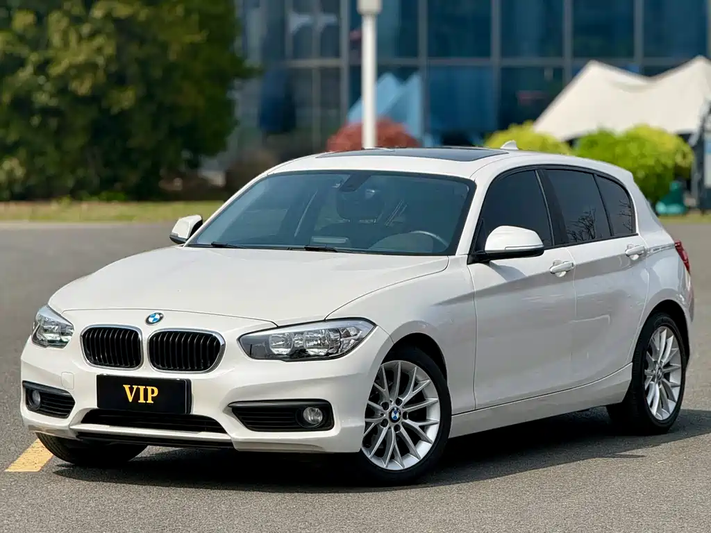 BMW 1 Series 2016 — фото 1