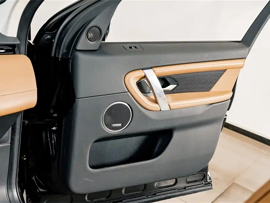 Land Rover Discovery Sport 2024 — фото 15