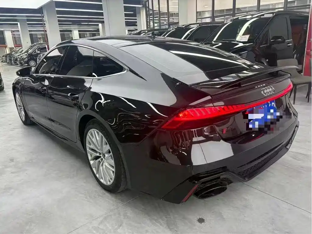 Audi A7 2021 — фото 19