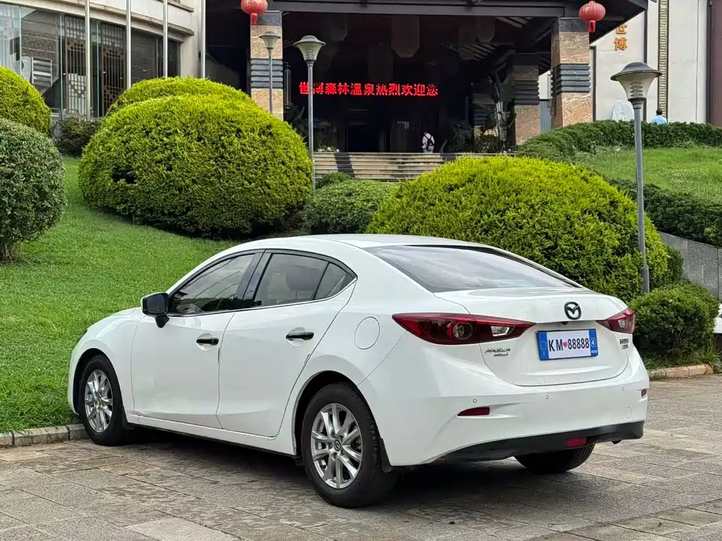 Mazda 3 Axela 2018