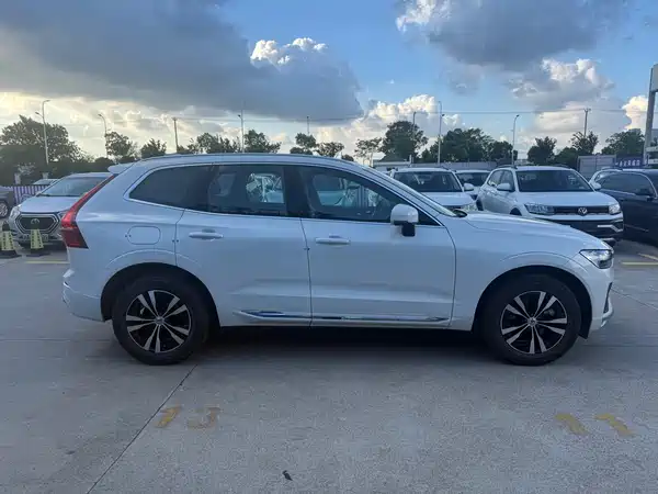 Volvo XC60 2024