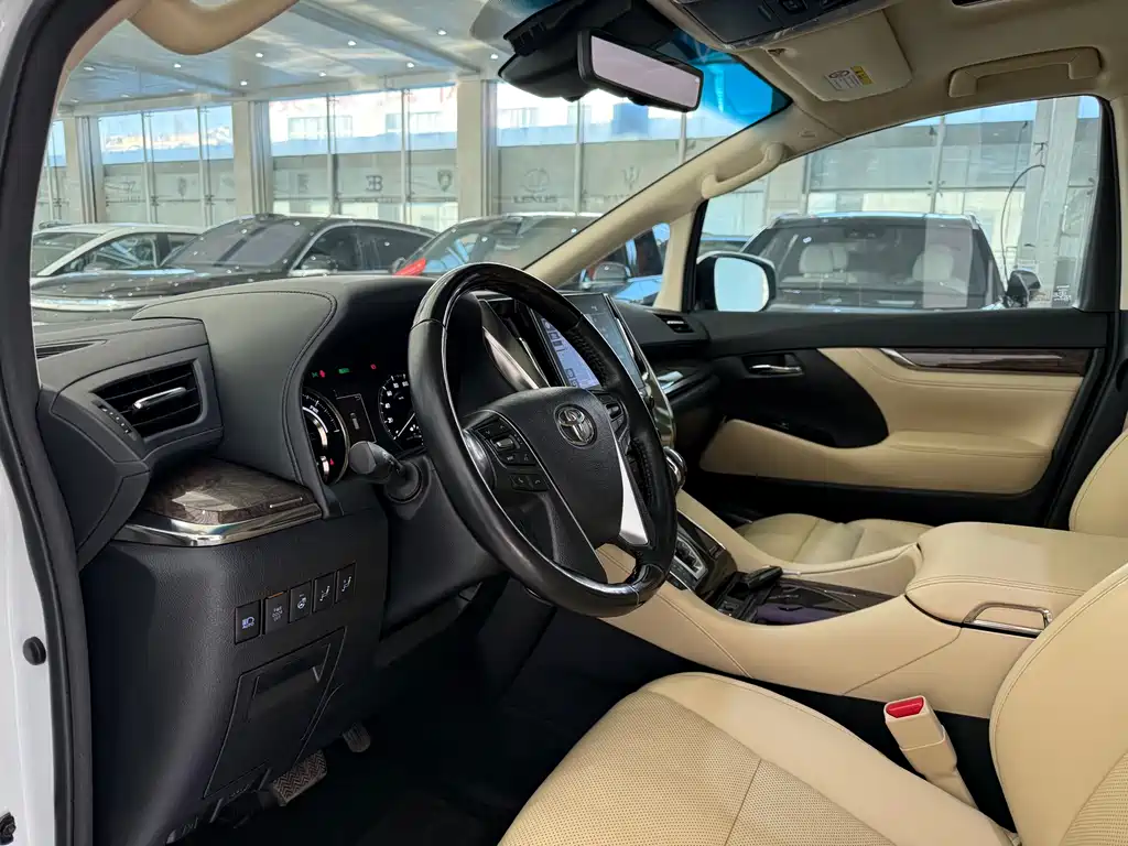 Toyota Vellfire 2021 — фото 6