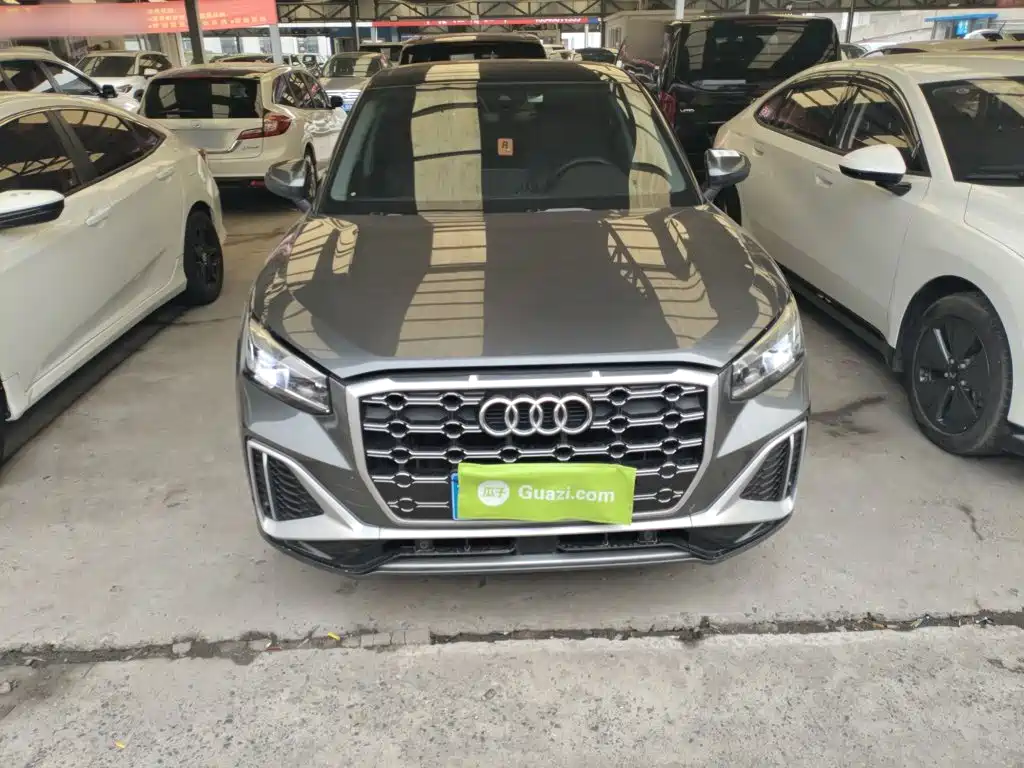 Audi Q2L 2023
