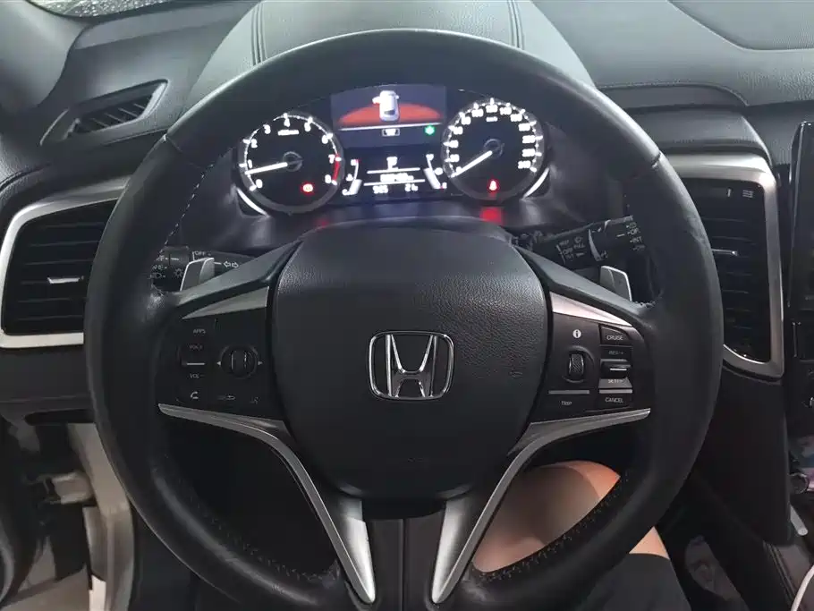Honda UR-V 2018 — фото 15