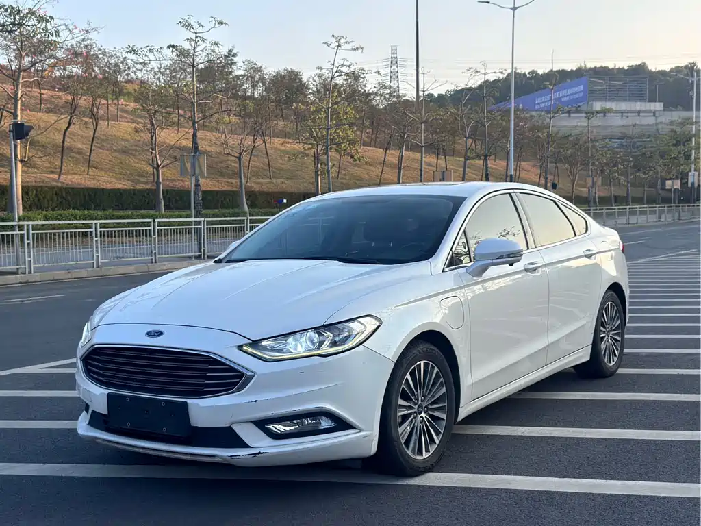 Ford Mondeo New Energy 2018 — фото 1