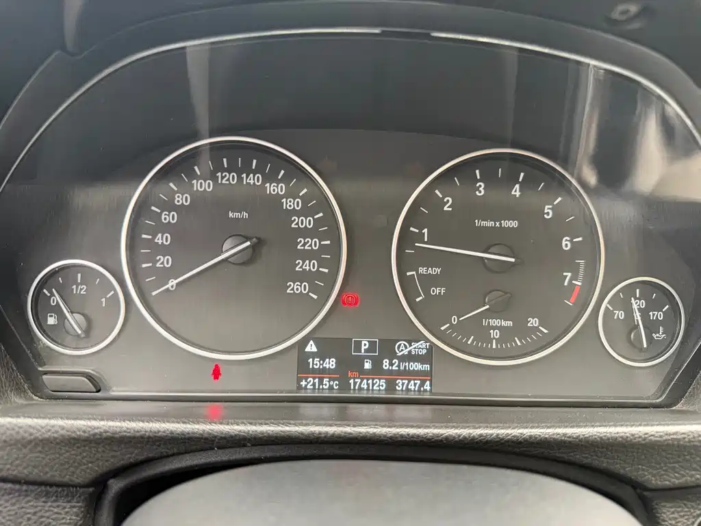 BMW 3 Series 2015 — фото 14