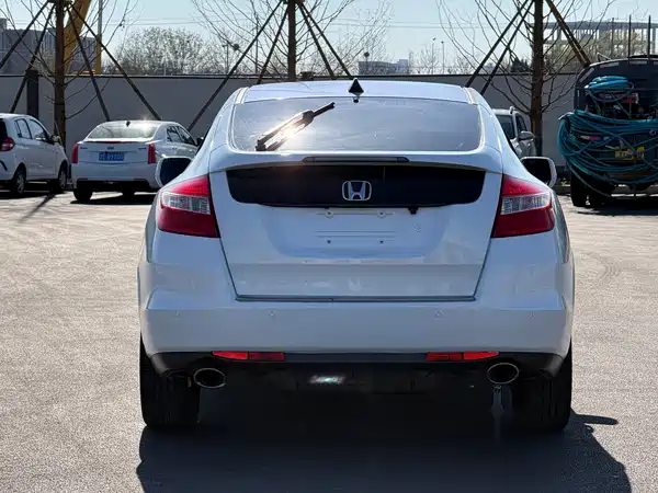 Honda Crosstour 2012