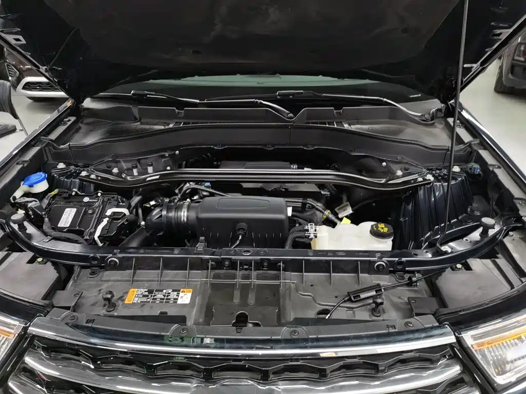 Ford Explorer 2021 — фото 16