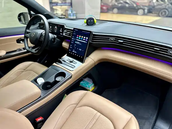 NIO ES6 2021