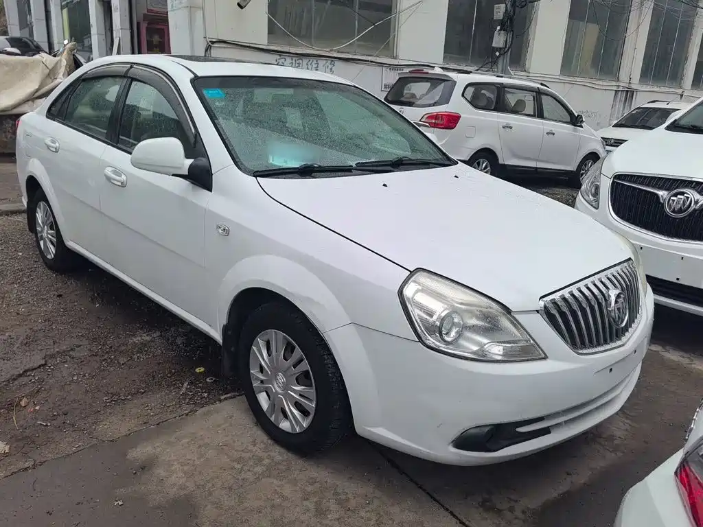 Buick Excelle 2015 — фото 22
