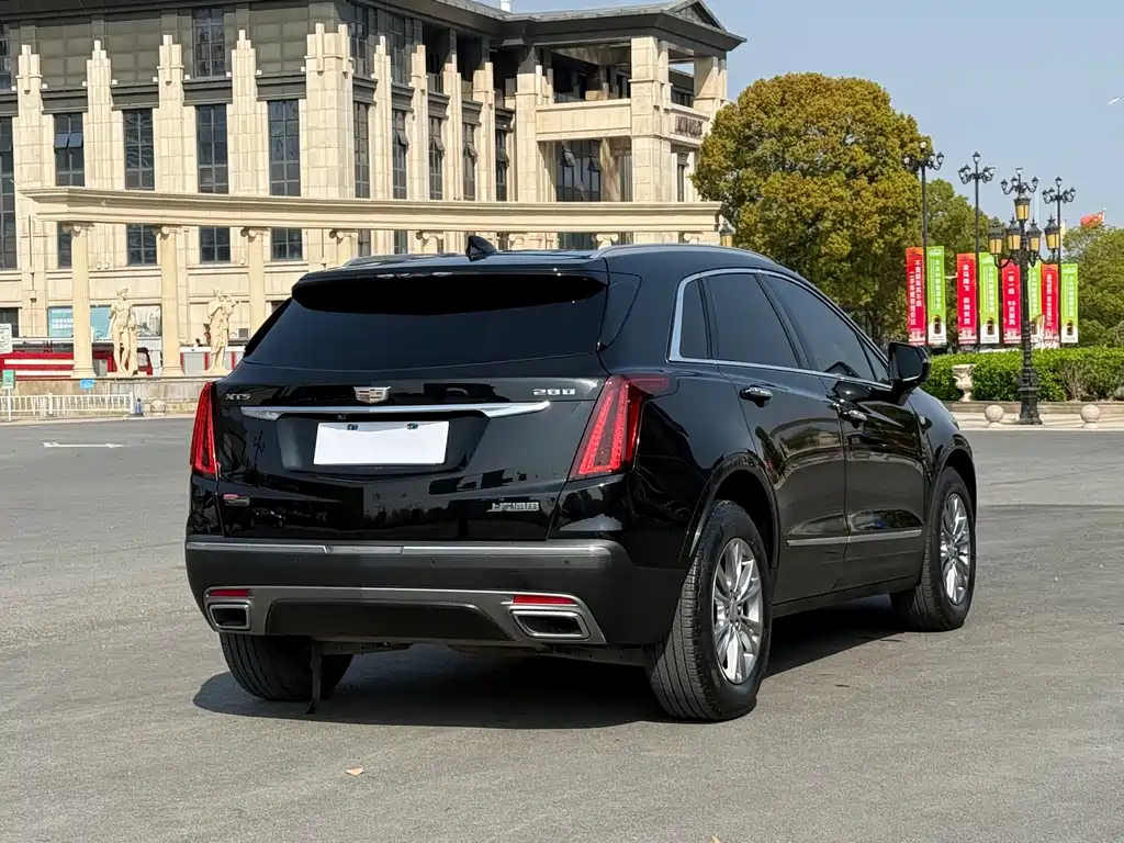 Cadillac XT5 2021 — фото 9