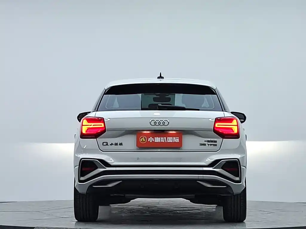 Audi Q2L 2022