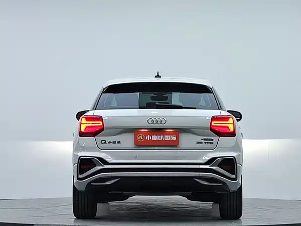 Audi Q2L 2022