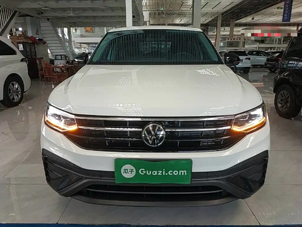 Volkswagen Tiguan L 2025 — фото 3