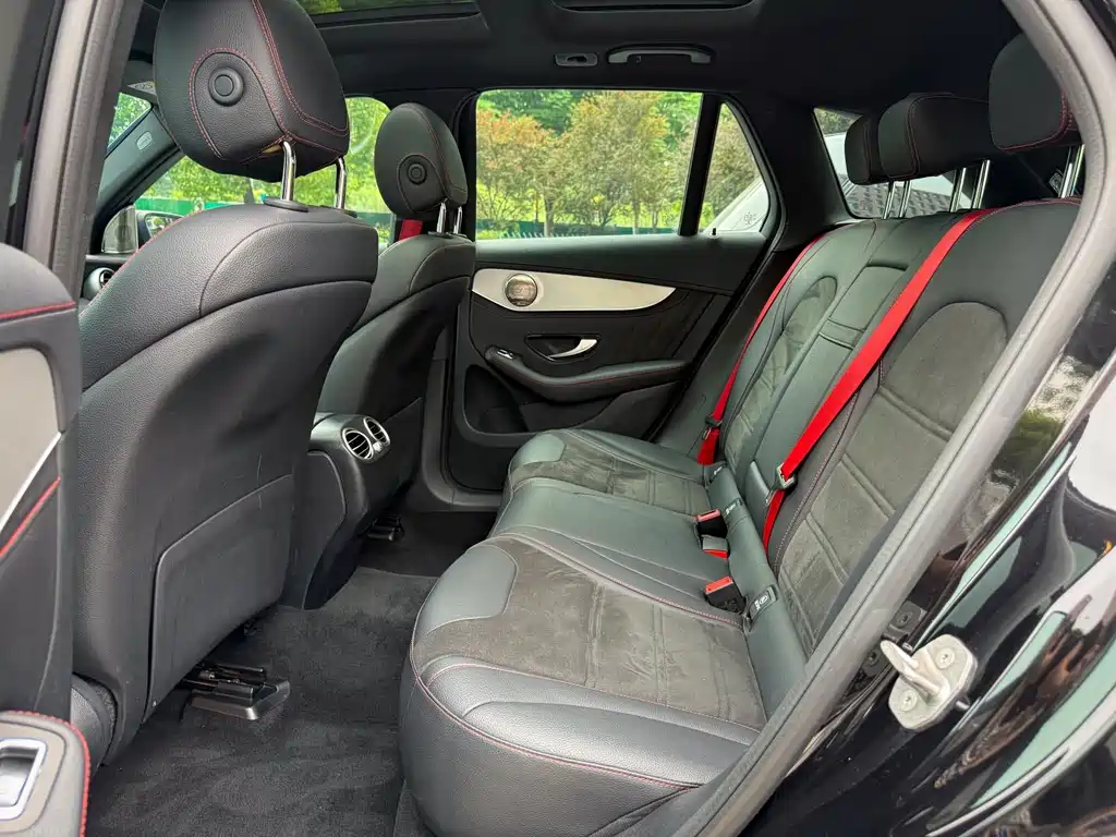 Mercedes-Benz GLC AMG 2020 — фото 11