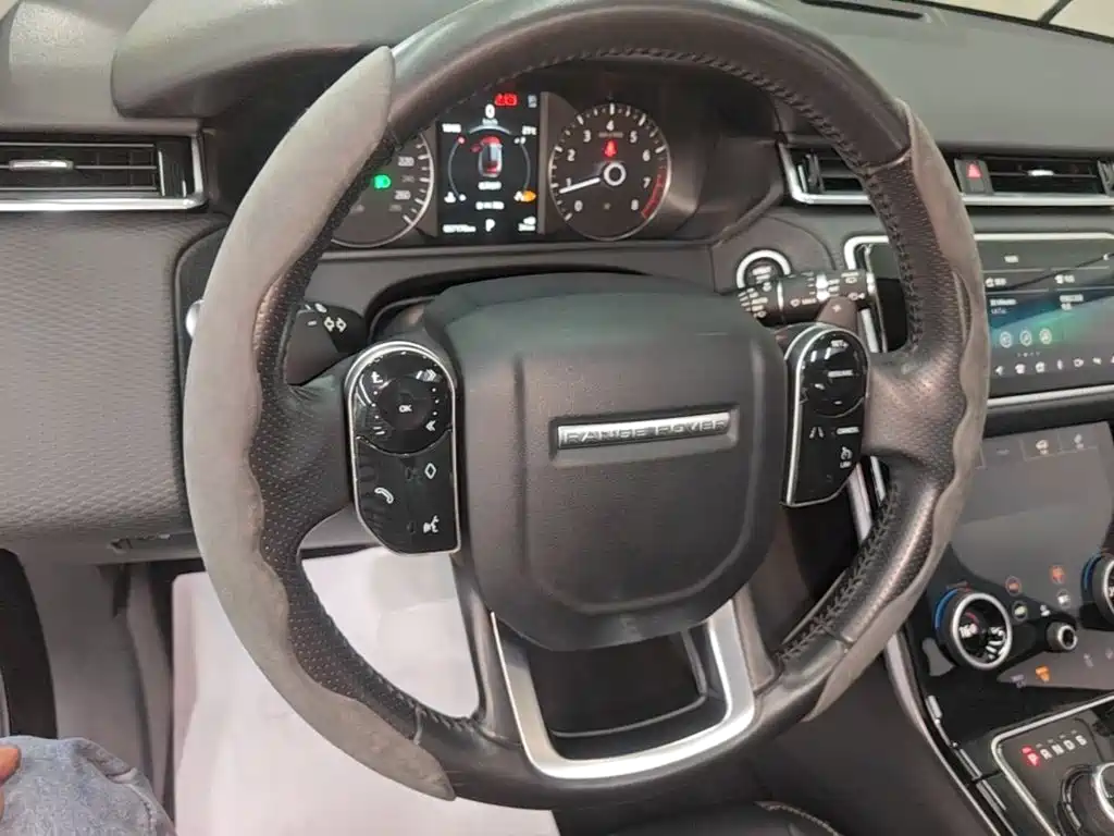Land Rover Range Rover Velar 2018 — фото 11