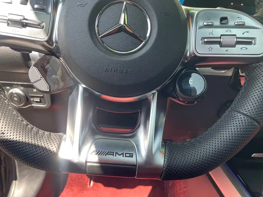 Mercedes-Benz GLB AMG 2023 — фото 11