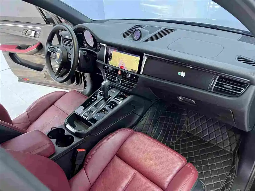 Porsche Macan 2023 — фото 10