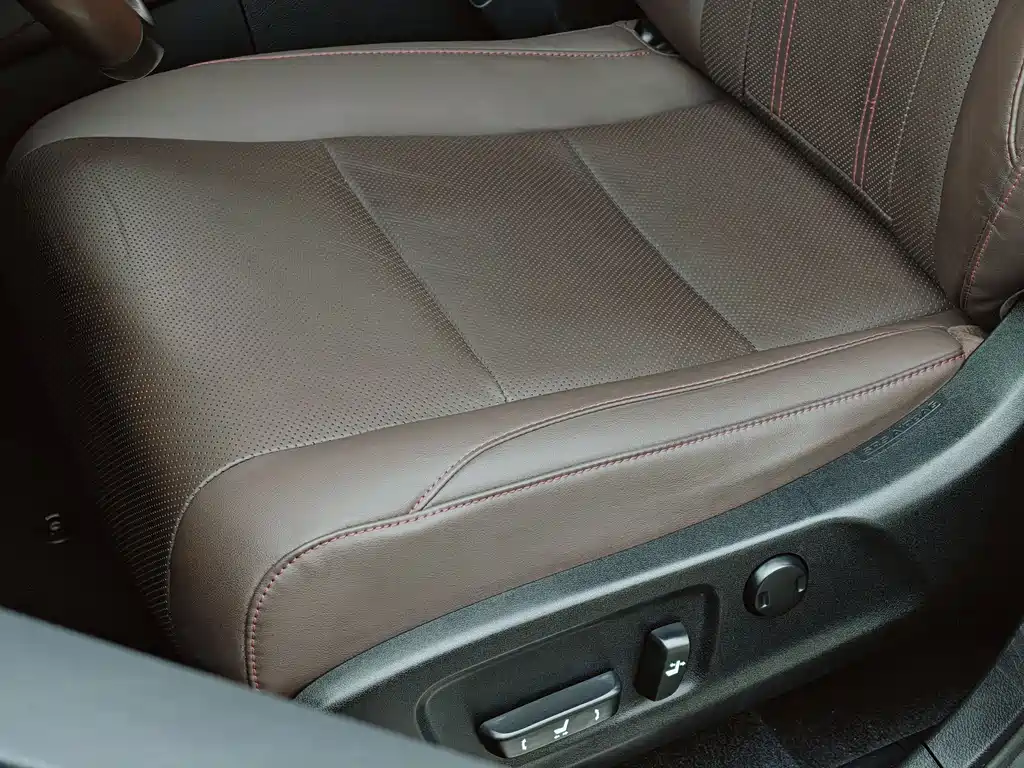 Lexus RX 2021 — фото 19