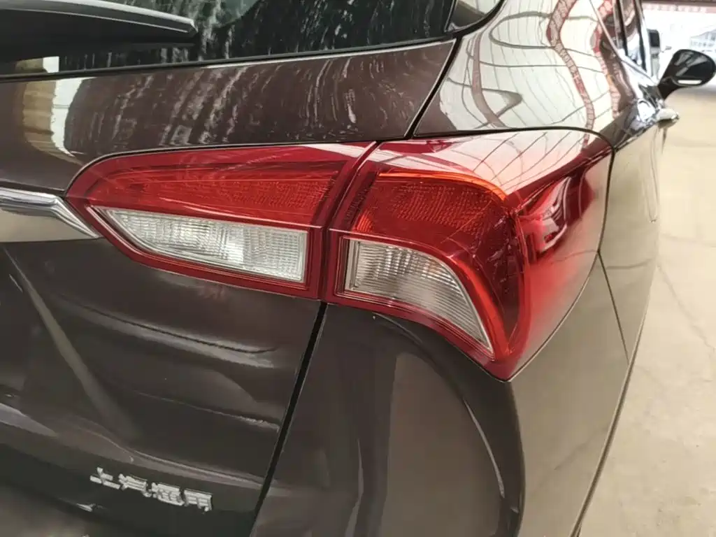 Buick Envision Plus 2019 — фото 8