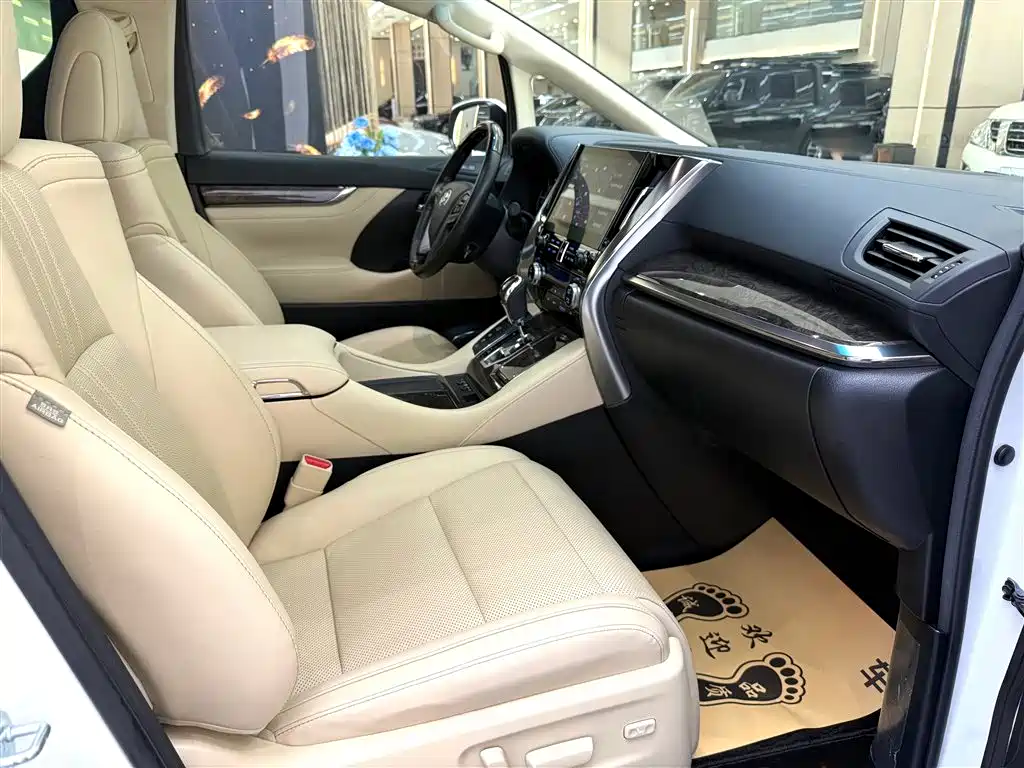 Toyota Vellfire 2022 — фото 7