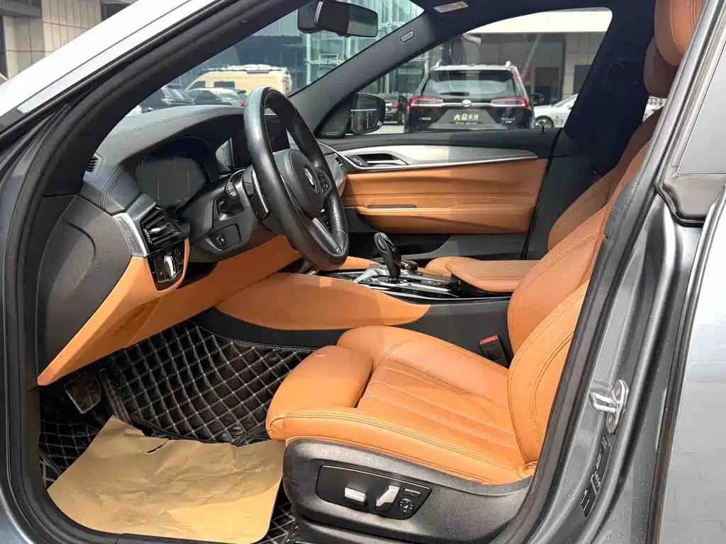 BMW 6 Series GT 2019 — фото 4