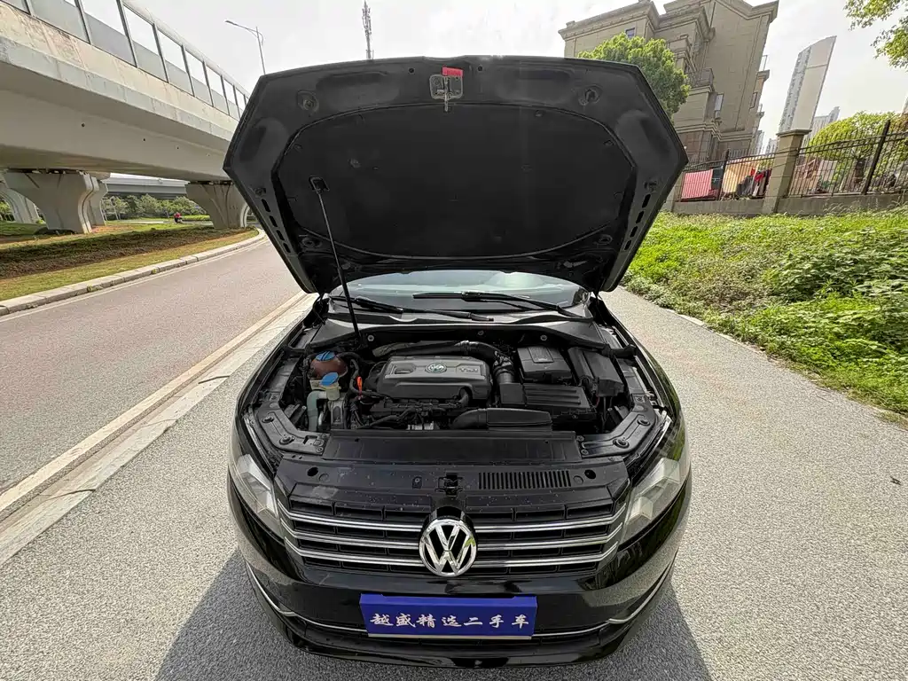 Volkswagen Passat 2014 — фото 20