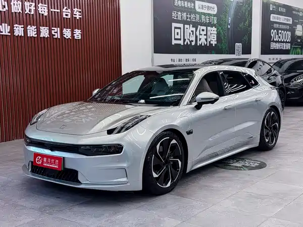 Zeekr 001 2022
