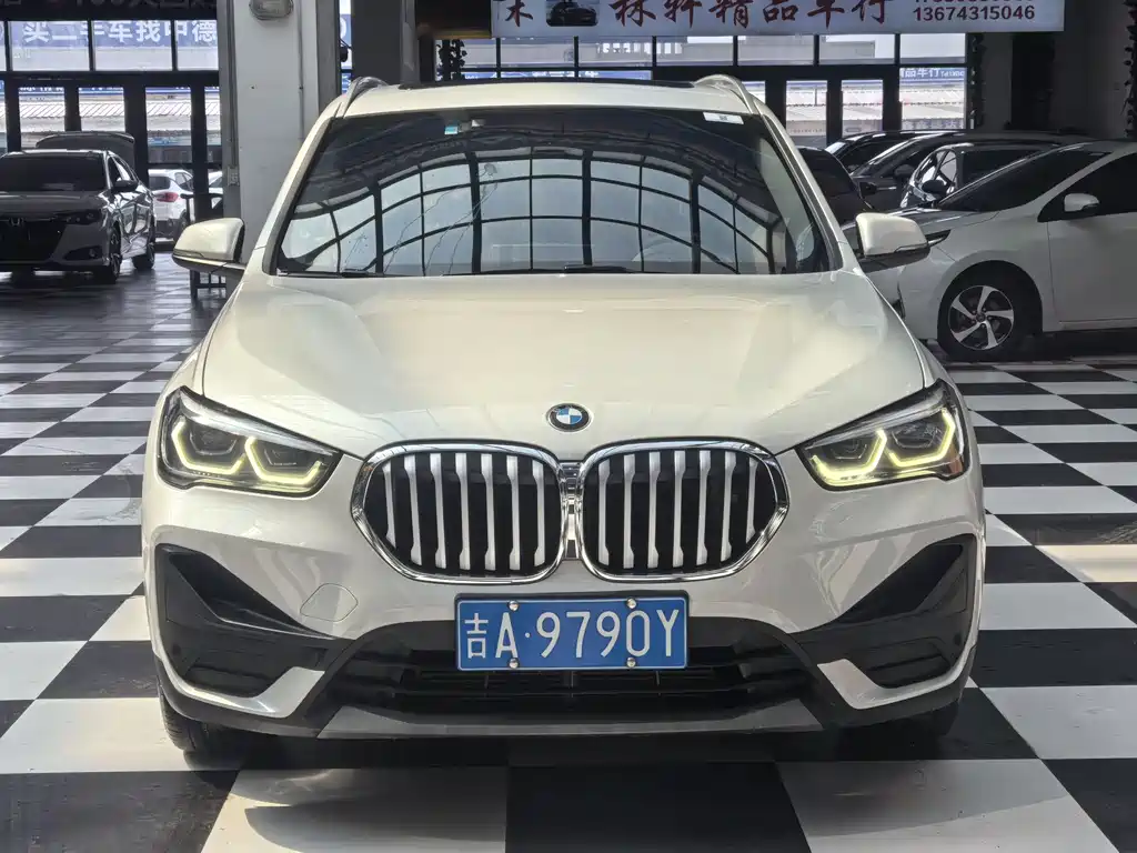 BMW X1 2021 — фото 2