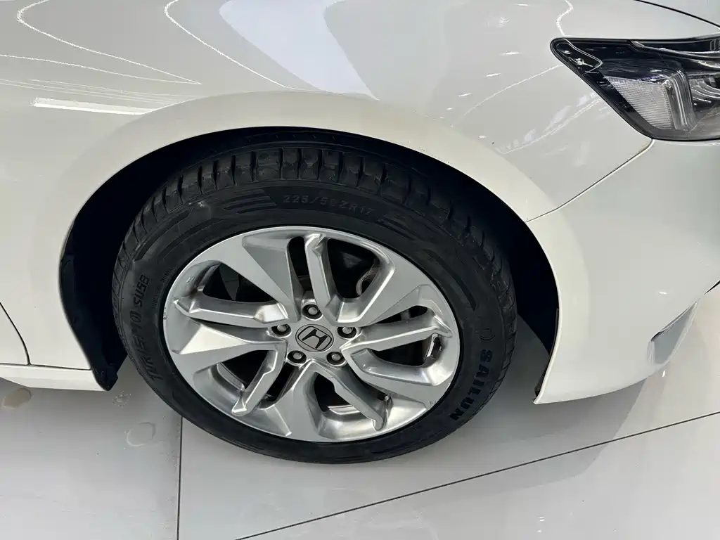 Honda Accord 2019 — фото 19