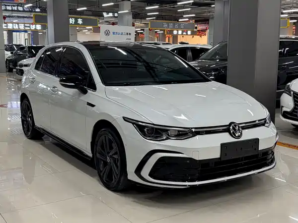 Volkswagen Golf 2022