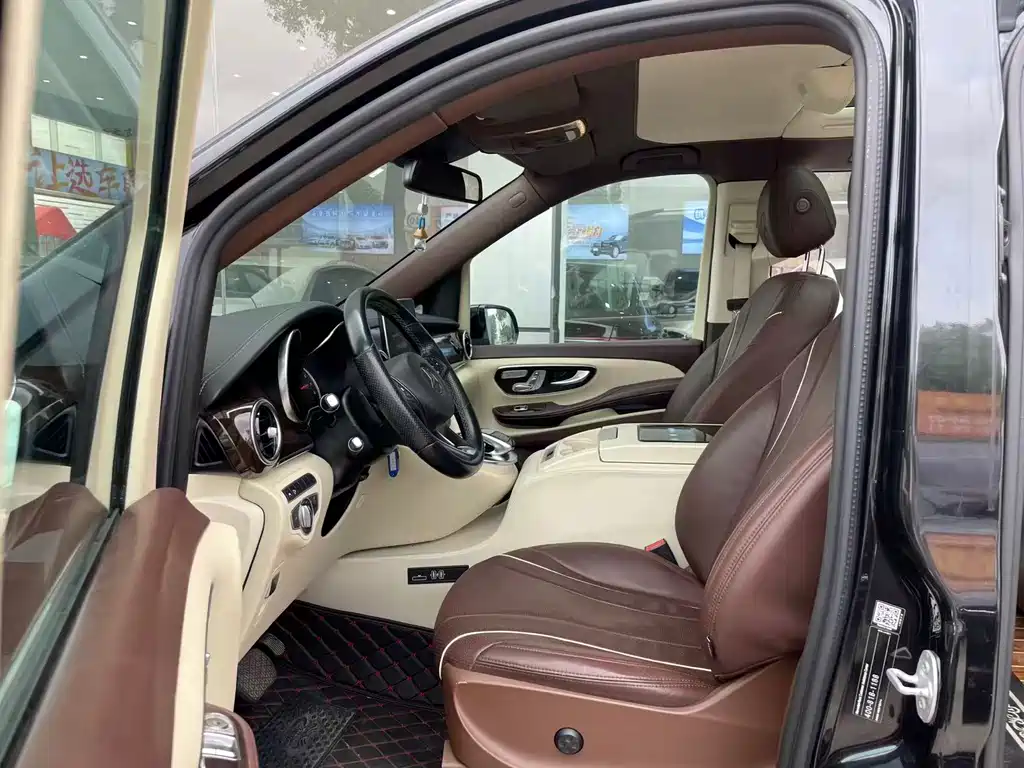 Mercedes-Benz V-Class 2018 — фото 4
