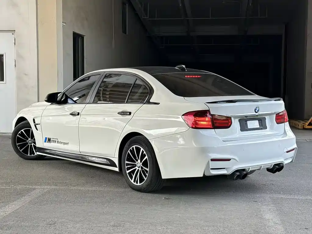 BMW 3 Series 2015 — фото 9