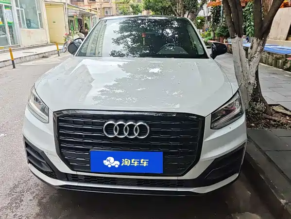 Audi Q2L 2021