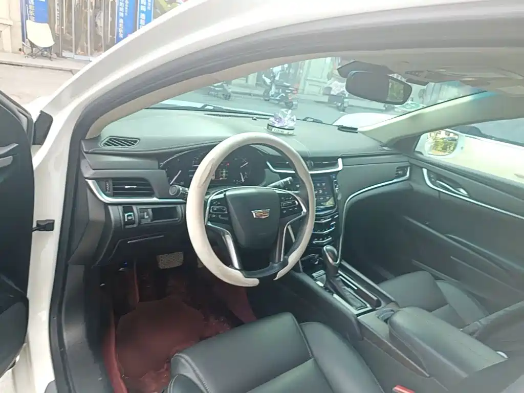 Cadillac XTS 2019 — фото 10