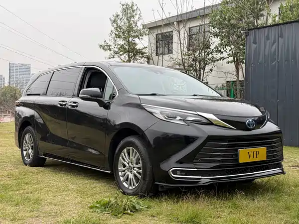 Toyota Sienna 2021