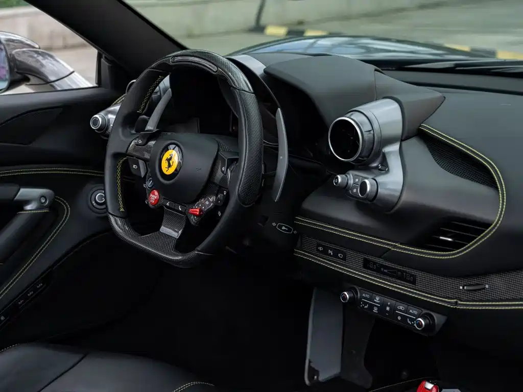 Ferrari F8 2022 — фото 10