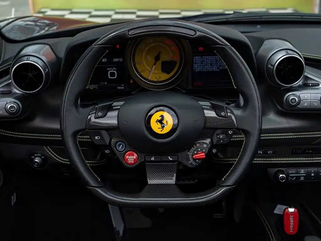 Ferrari F8 2022 — фото 11