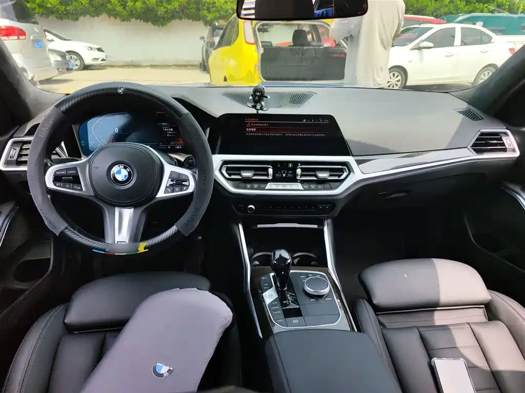 BMW 3 Series 2020 — фото 10