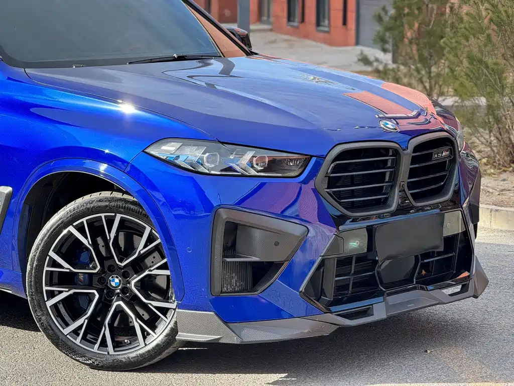 BMW X5 M 2025 — фото 16