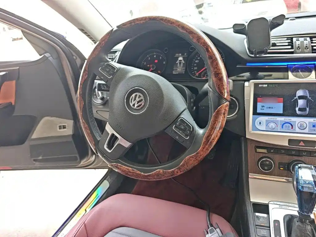 Volkswagen Magotan 2015