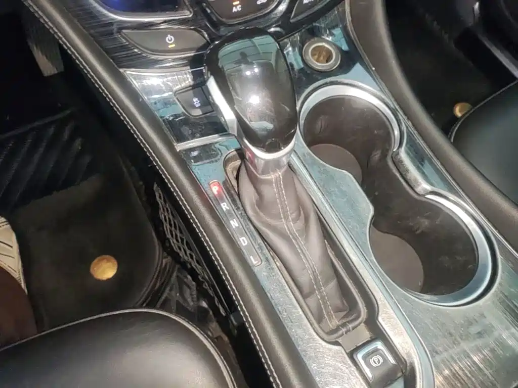 Buick Envision Plus 2020 — фото 14