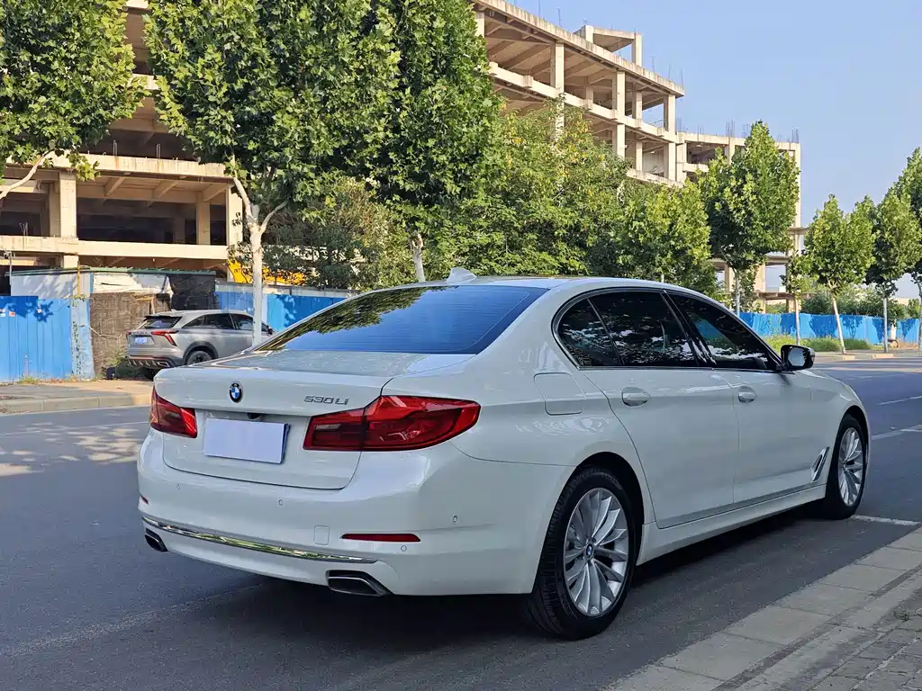 BMW 5 Series 2020