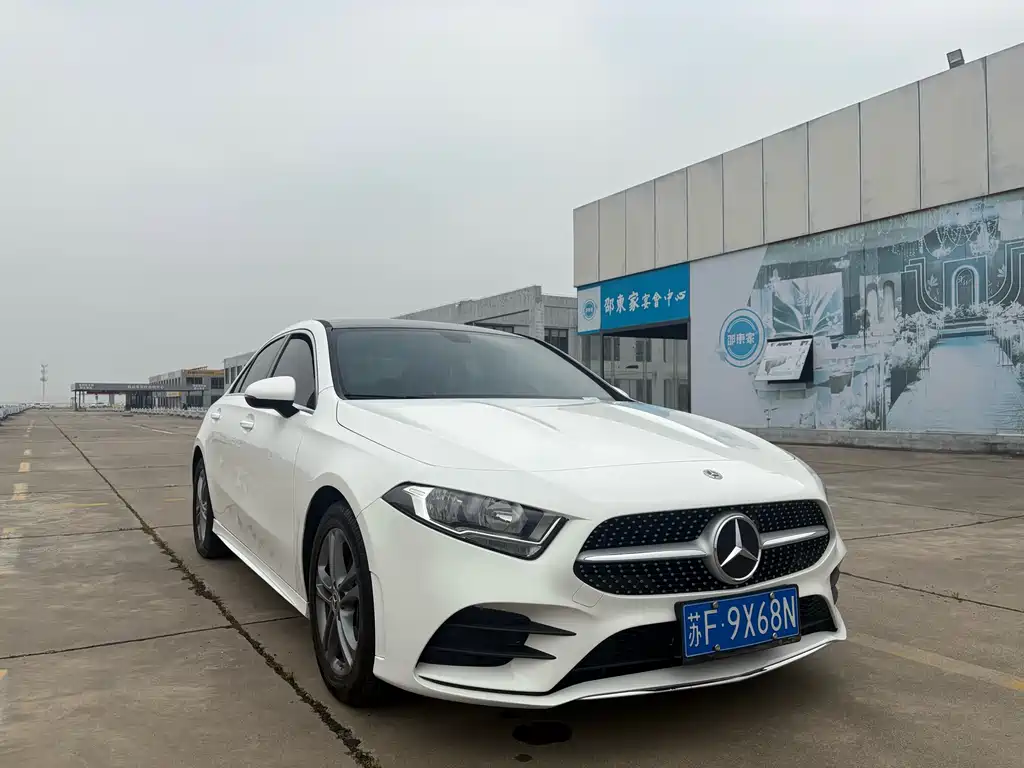 Mercedes-Benz A-Class 2022 — фото 3