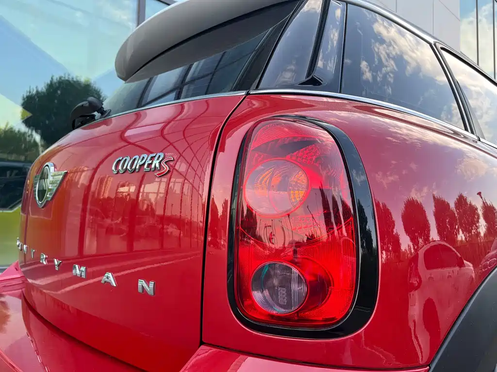 MINI Countryman 2017 — фото 19